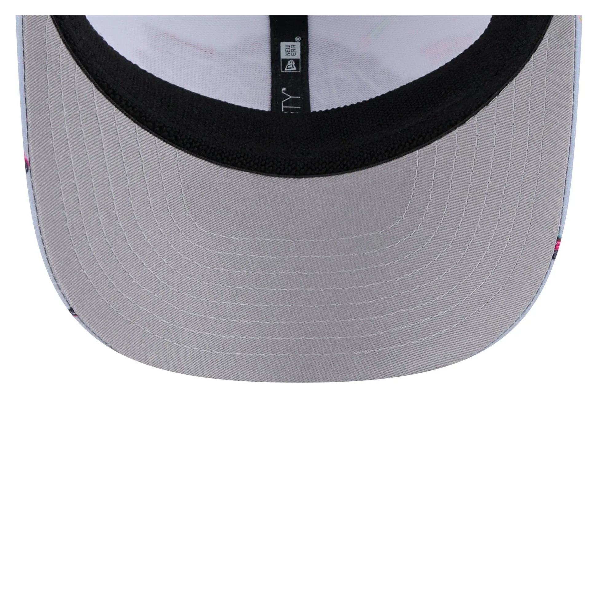 Lakers 970SS Surf Pattern Trucker Hat